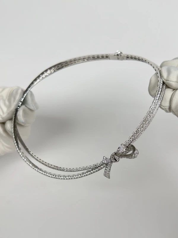 Graff Tilda’s Bow Diamond Necklace RGN710 5