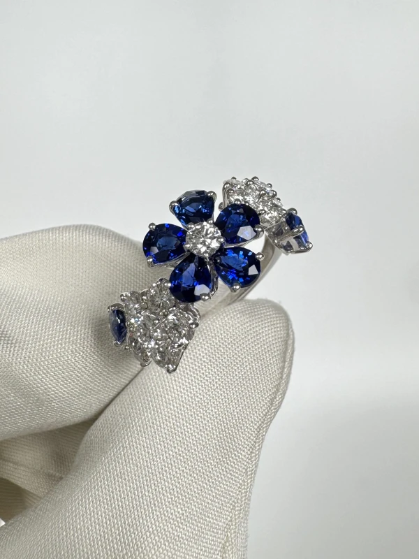 Van Cleef & Arpels FOLIE DES PRES RING VCARP05700 2