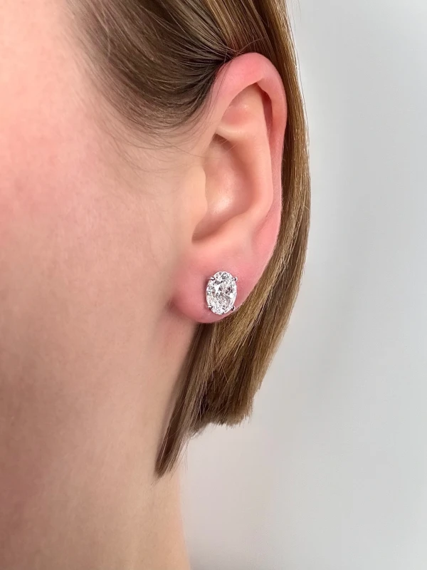 No name OVAL DIAMOND 2.01 - 2.01 CT D/VVS2-VS1 EARRINGS (GIA) NN2.01-2.01D 2