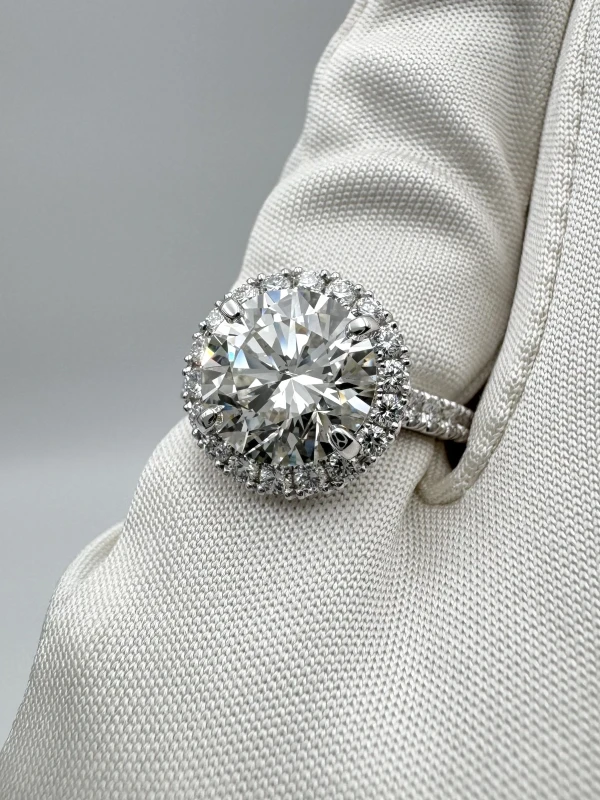 Earrings without a brand ROUND DIAMOND 3.07 CT K/SI1 RING (SIZE 52) NN3.07CT 3