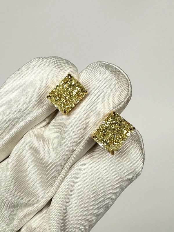 СЕРЬГИ NO NAME DIAMOND STUDS 5.02-5.10 CT Fancy Yellow.VS1 5.02-5.10 CT FY/VS1 5