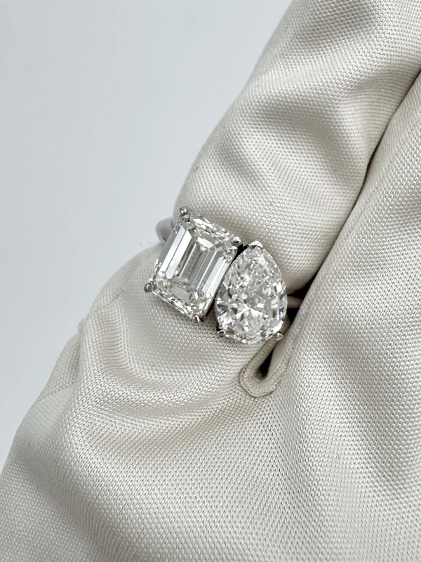 DeRosa DIAMOND RING (PEAR AND EMERALD DIAMONDS) 2.01-3.01 CT E379502 5