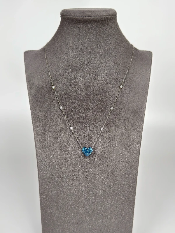 СЕРЬГИ NO NAME HEART DIAMOND 13.25 CT FANCY VIVID GREENISH BLUE/VVS2 SET (GIA) NN13.25 CT 5