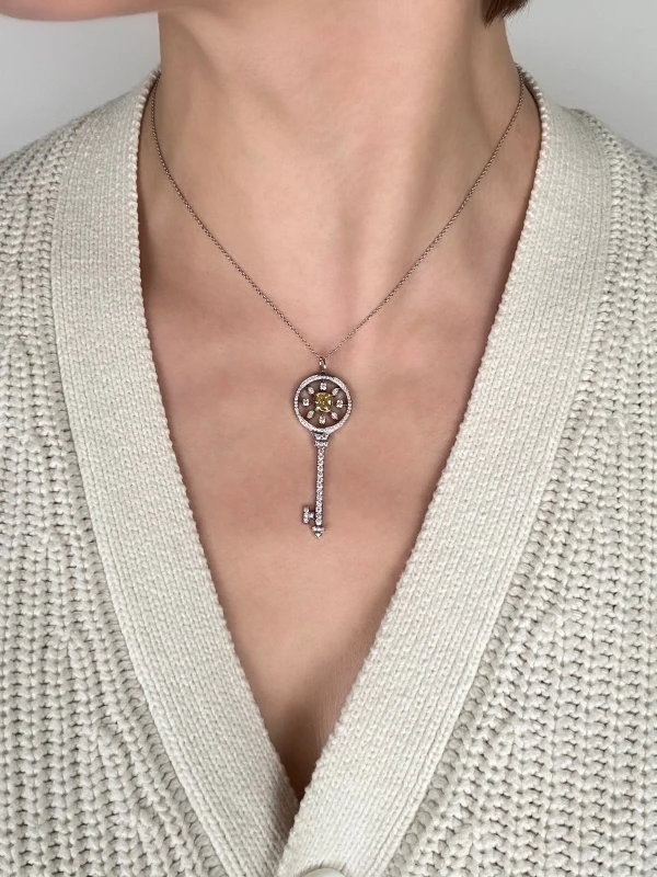 Tiffany & Co ROUND KALEIDOSCOPE KEY T&Co 2