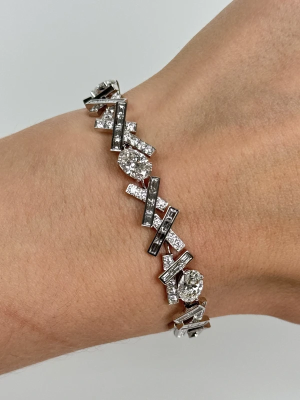 Graff Threads White Diamond High Jewellery Bracelet RGB 10.33 CT 4