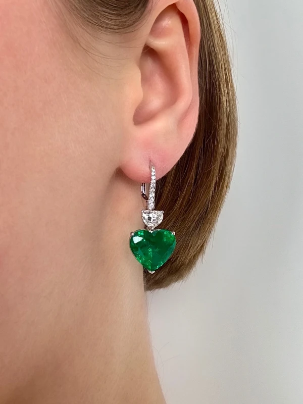 No name EMERALD 6.08 CT - 5.81 CT INTENSE to VIVID GREEN EARRINGS (GRS) 6.08 CT - 5.81 CT 2