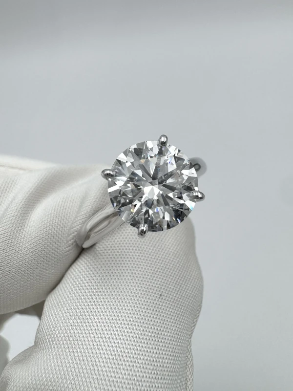 No name С БРИЛЛИАНТОМ 3.02 CT F/SI2 NN3.07 D/SI 3