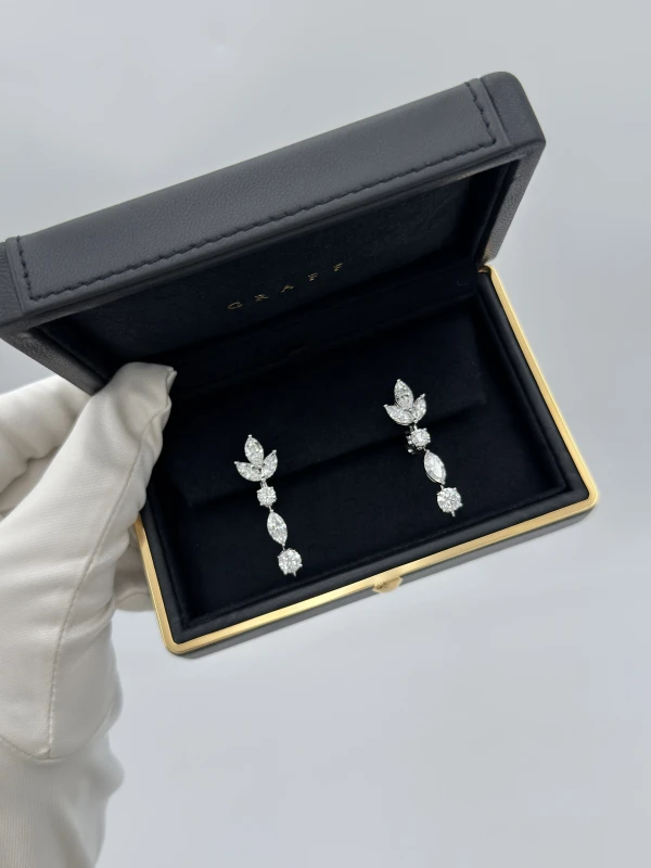 GRAFF DIAMONDS 5.63 CT EARRINGS TOPS RGE 5.63 CT 5