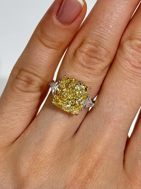 DeRosa CUSHION DIAMOND 10.02 CT FANCY LIGHT YELLOW/VS1 RING (GIA) R5831043B 4