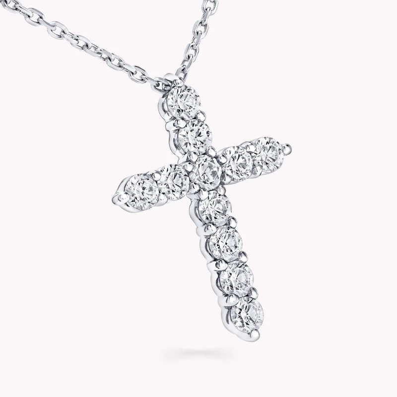 GRAFF Round Diamond Cross Mini Pendant RGP008 4