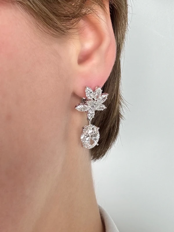СЕРЬГИ NO NAME OVAL DIAMOND 5.10 - 5.70 CT F/VS1 EARRINGS (GIA) NN5.10-5.70 CT F/VS1 5