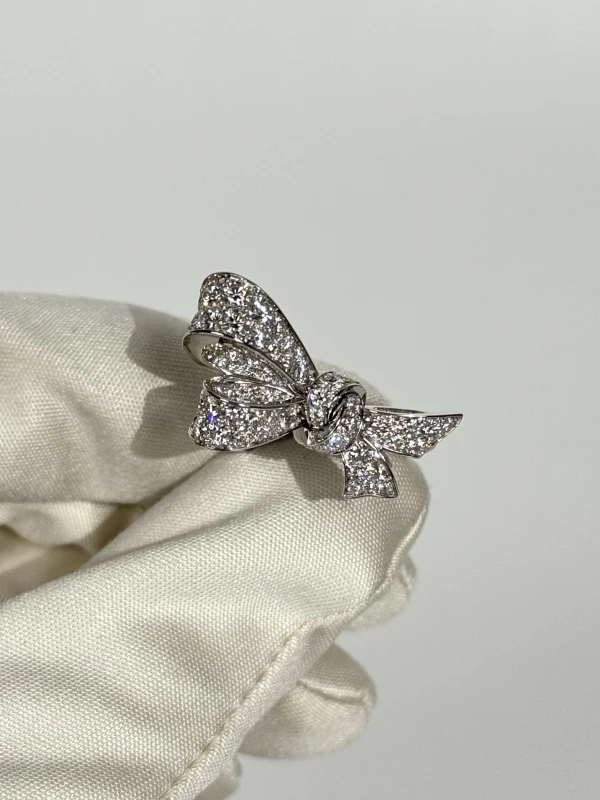 Graff TILDA’S BOW DIAMOND RING (SIZE 52) RGR825 2