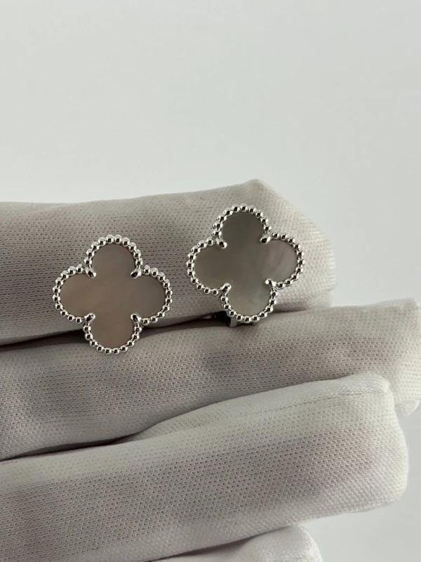 Van Cleef & Arpels VINTAGE ALHAMBRA EARRINGS VCARF48600 5