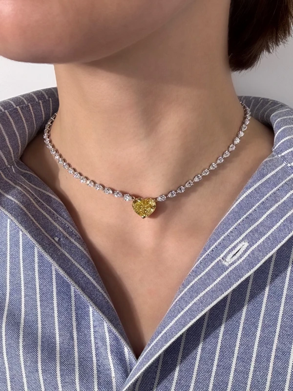 DeRosa HEART DIAMOND 10.03 CT FANCY INTENSE YELLOW /VVS1 NECKLACE (GIA) P17081242B 3