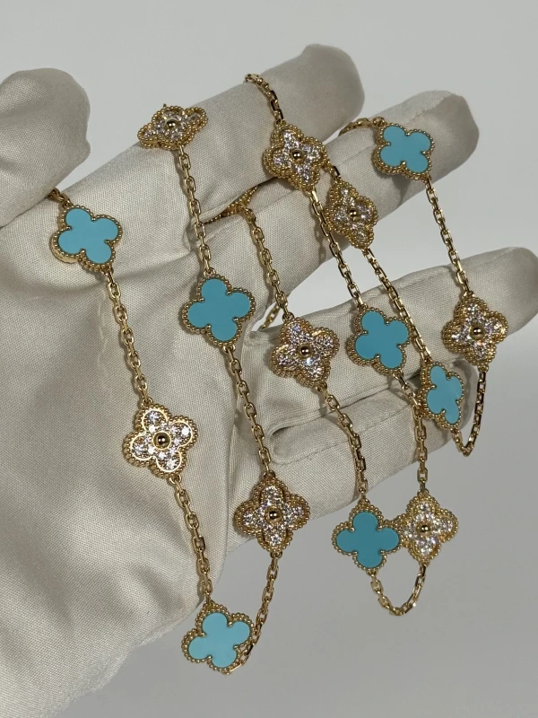 Van Cleef & Arpels. Van Cleef & Arpels Vintage Alhambra 20 Motif Necklace Turquoise Diamonds & Yellow 18K Gold Hardware VCA turquoise 4