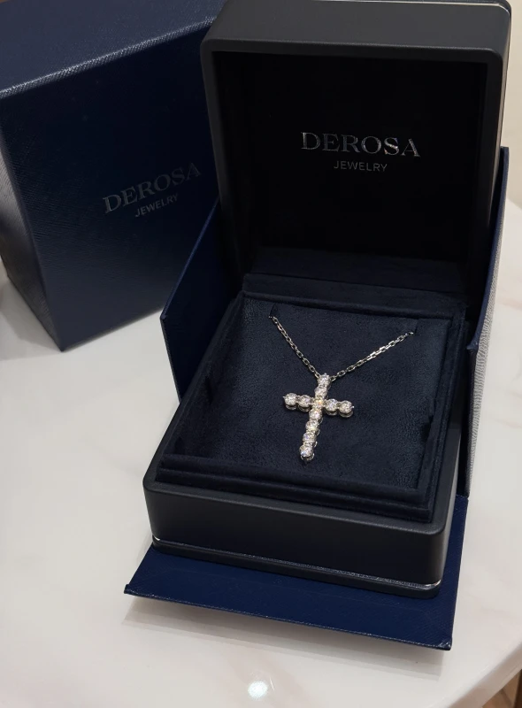 DeRosa CROSS PENDANT 4.51 CT G-H/VVS-VS GIA C811872 2