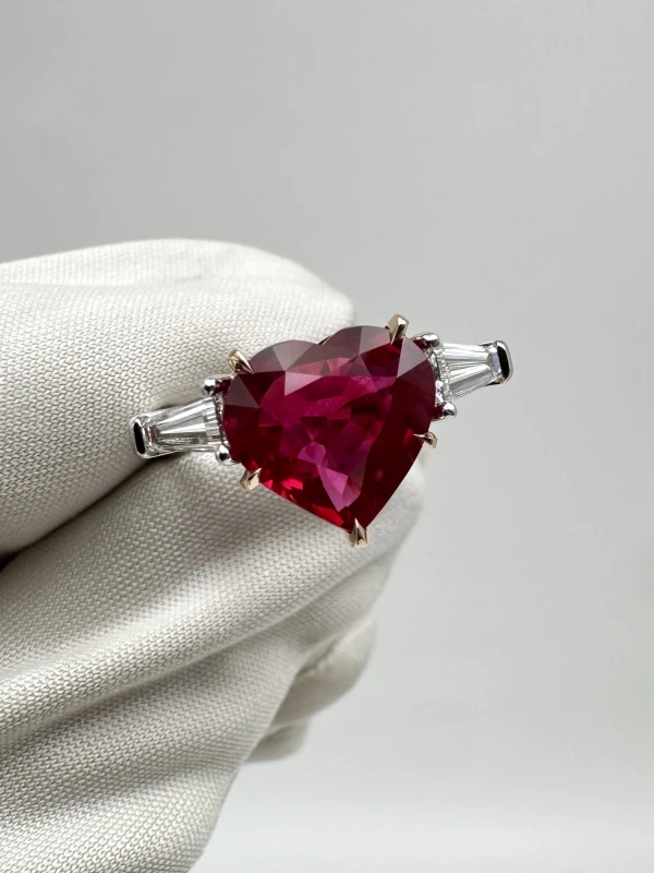 No name HEART RUBY 3.02 CT "PIGEONS BLOOD" RING (GRS) NN3.02CT 2