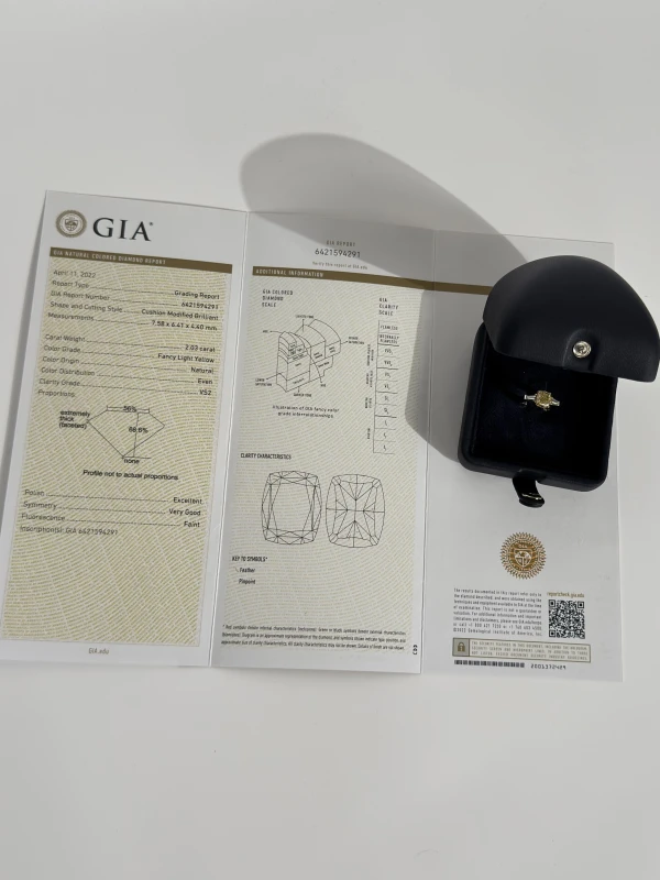 DeRosa CUSHION DIAMOND 2.03 CT FANCY LIGHT YELLOW/VS2 RING(GIA) R509248B 4