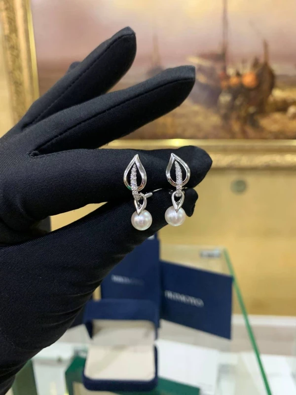 Mikimoto LAUREL AKOYA PEARL AND DIAMONDS EARRINGS MEA 10128 ADXW 4