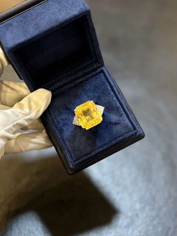 СЕРЬГИ NO NAME YELLOW  SAPPHIRE 61.47 CT RING (SIZE 56) NN2015 6