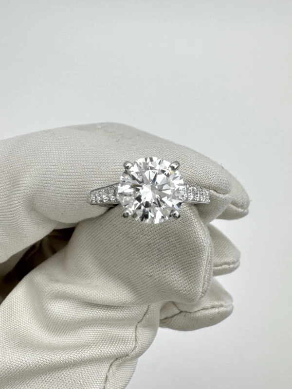 Graff ROUND DIAMOND 1.68 CT H/VVS2 RING (GIA) GR1.68 H/VVS2 2