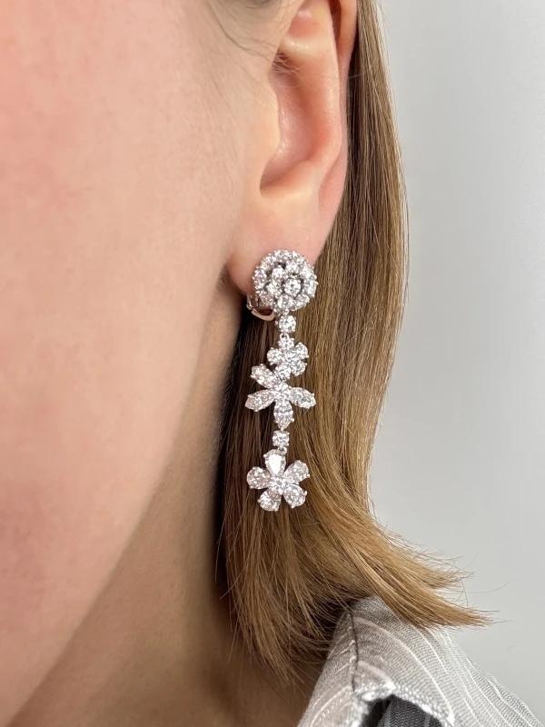 Van Cleef & Arpels FOLIE DES PRES EARRINGS vcarp05h00 2