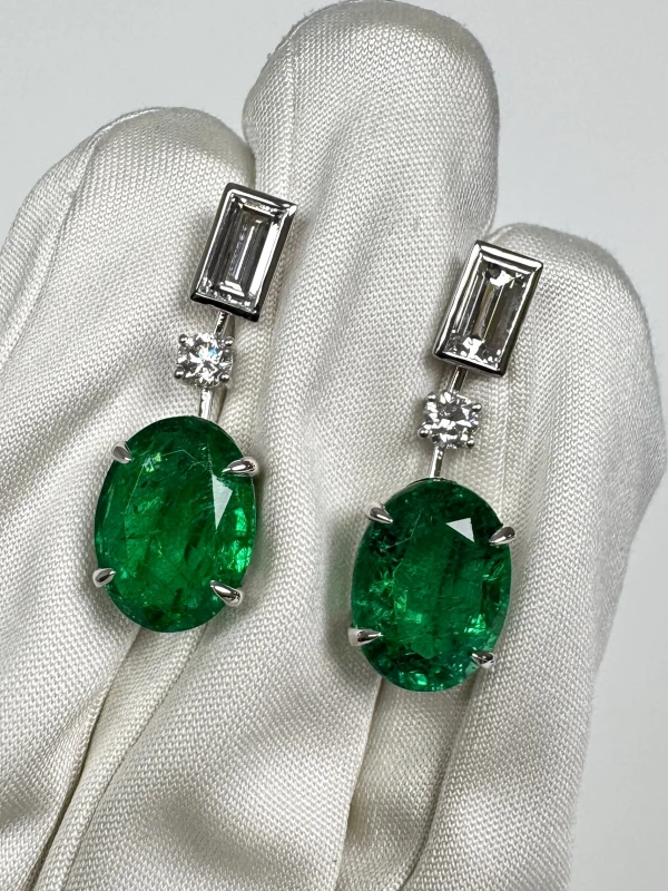 СЕРЬГИ NO NAME Zambia EMERALD 6.16-5.87CT & DIAMOND EARRINGS NN6.16-5.87CT 6