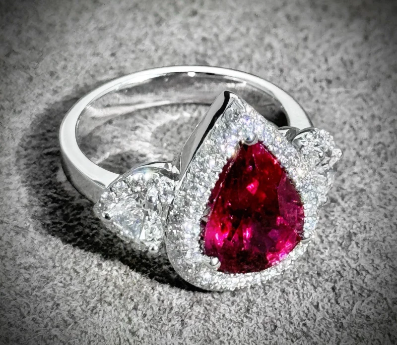 СЕРЬГИ NO NAME С РУБИНОМ 3.54 СТ И БРИЛЛИАНТАМИ RUBY 3.54 CT 3