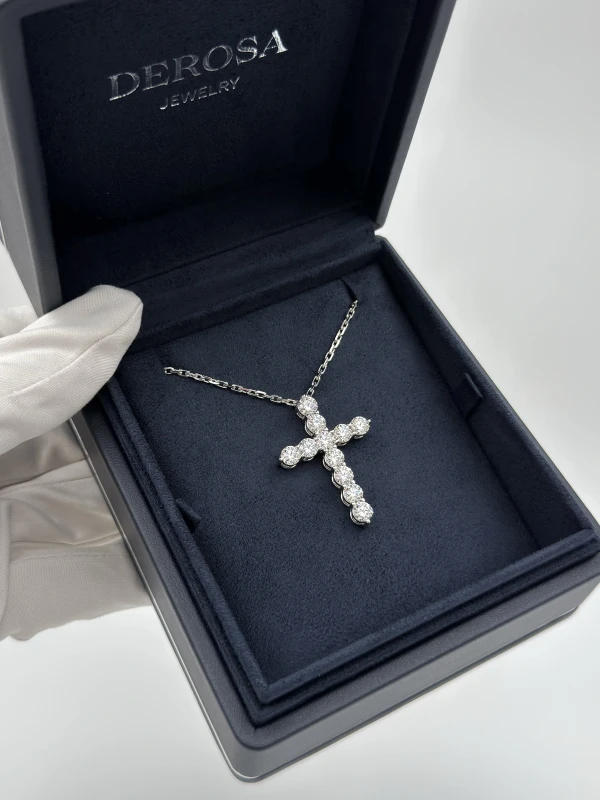 DeRosa ROUND DIAMOND 5.56 CT F-G-H/VVS CROSS PENDANT C329437 4