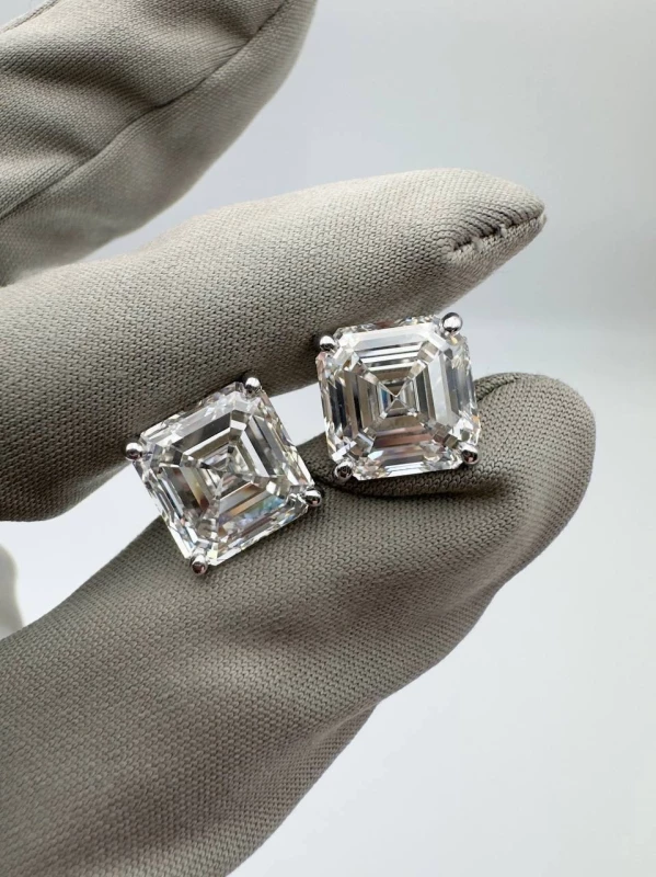 СЕРЬГИ NO NAME DIAMOND EARRINGS 6.03 CT H/VVS2 - 6.03 CT G/VS1 (GIA) 6.03-6.03 3