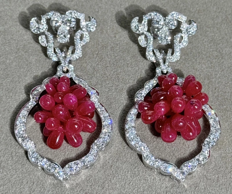 Van Cleef & Arpels. HIGH JEWELLERY DIAMOND & RUBY EARRINGS 62.25 CT VCA HIGH JEWELLERY 3