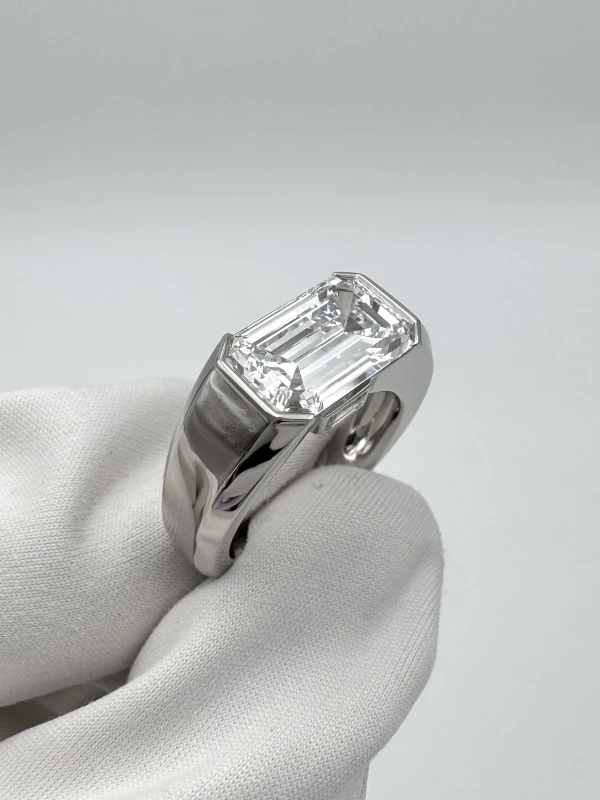 Cartier EMERALD DIAMOND 5.04 CT E/INTERNALLY FLAWLESS RING (SIZE 56) CR5.04 5