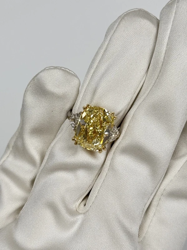 No name CUSHION DIAMOND RING 11.99CT FANCY YELLOW/SI2 (SIZE 53) NN11.99CT FY/SI2 5