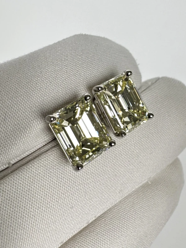 No name EMERALD DIAMOND 4.27 - 4.37 CT P-Q/SI EARRINGS NN4.27-4.37 3