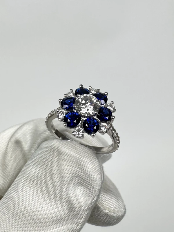 GRAFF ROUND DIAMOND & ROUND SAPPHIRE CLUSTER RING RGR717 4