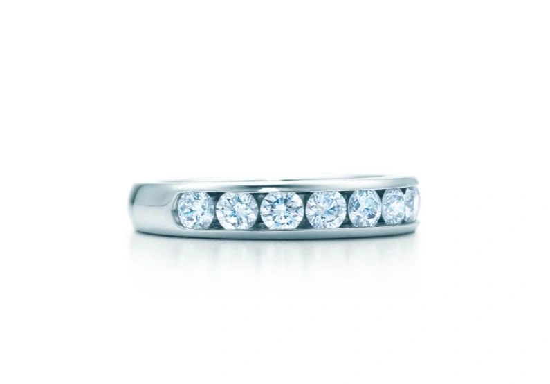 Tiffany Setting Wedding Band in Platinum with a Half-circle of Diamonds, 3.9 mm (SIZE 53)