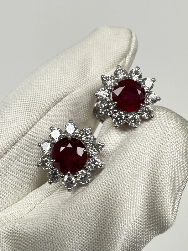 DeRosa Ruby 2.63 ct and Diamond 1,30 ct Earrings E5963931 2