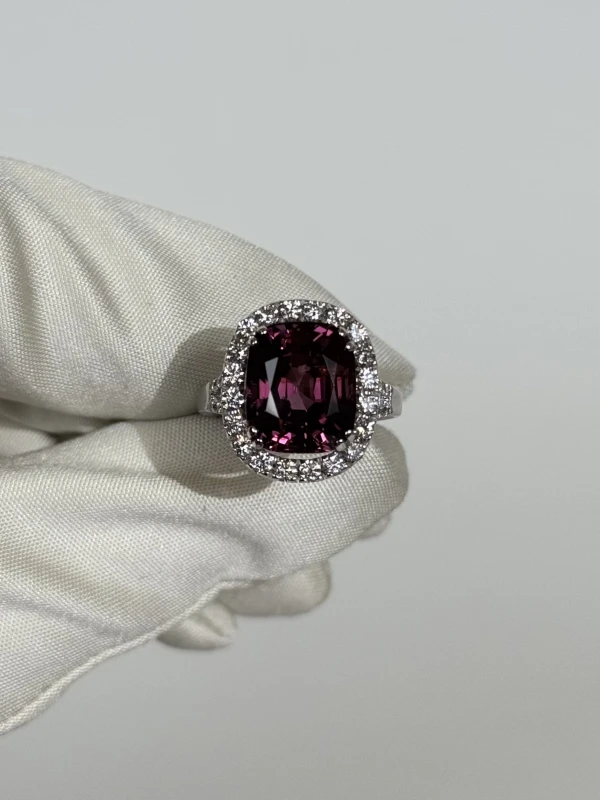 Earrings without a brand SPINEL 8.31 CT AND DIAMOND RING (SIZE 54) NN8.31 2