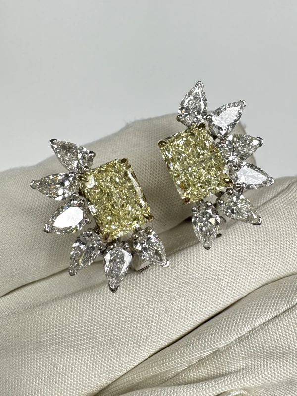 No name RADIANT DIAMOND 3.01-3.04 CT W to X—Y to Z/VS1-VS2 EARRINGS (GIA) nn3.01-3.04 6