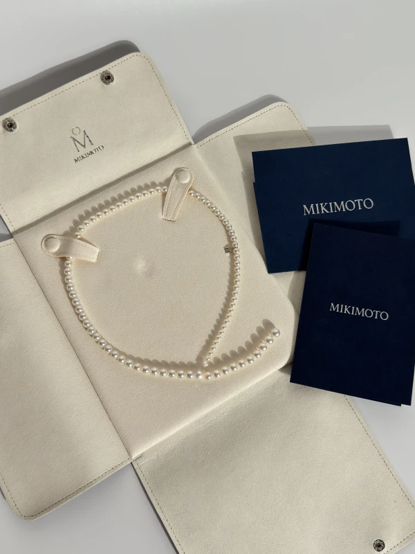 Мikimoto  AKOYA PEARL NECKLACE 9742 - 4.50 4