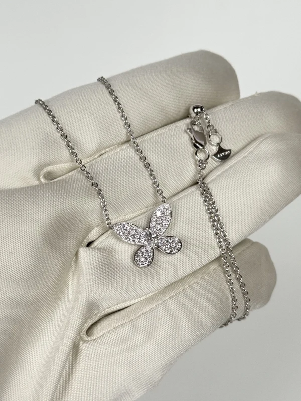 GRAFF PAVÉ BUTTERFLY DIAMOND SMALL PENDANT RGP550 4