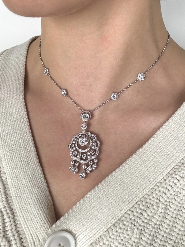 GRAFF MULTI-SHAPED WITH DIAMOND 6.33 CT PENDANT RGP 6.33 CT 2