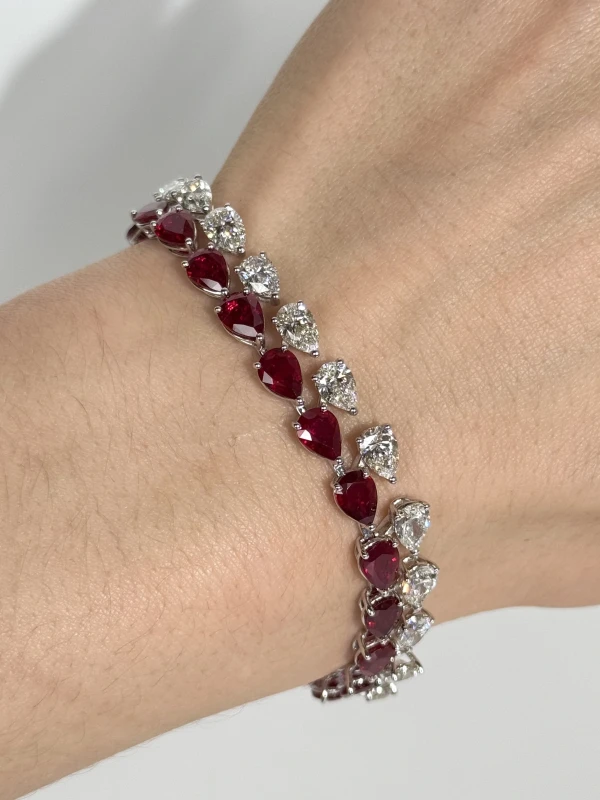 DeRosa БРАСЛЕТ БРАСЛЕТ С РУБИНАМИ 17.63 CT И БРИЛЛИАНТАМИ 11.41 CT B163529035 4