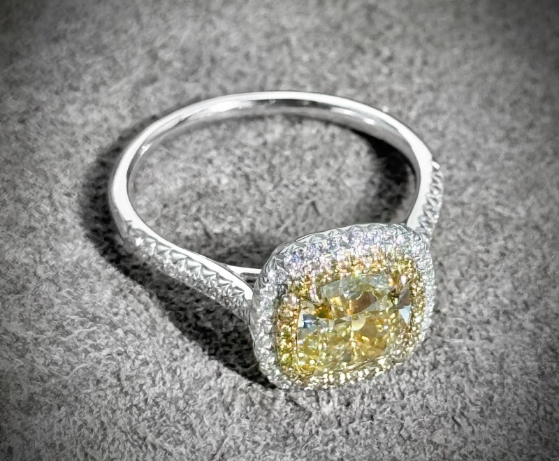 No name DIAMOND RING 2.01 CT FANCY GRAYISH GREENISH YELLOW/SI2 2.01 CT FGGY/SI2 3