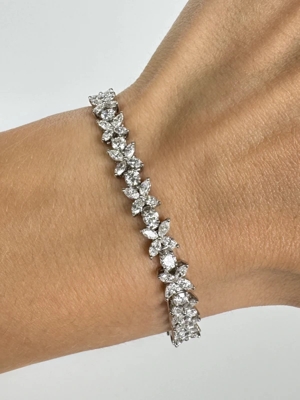 Tiffany & Co Cluster Tennis Bracelet in Platinum with Diamonds 26245982 5