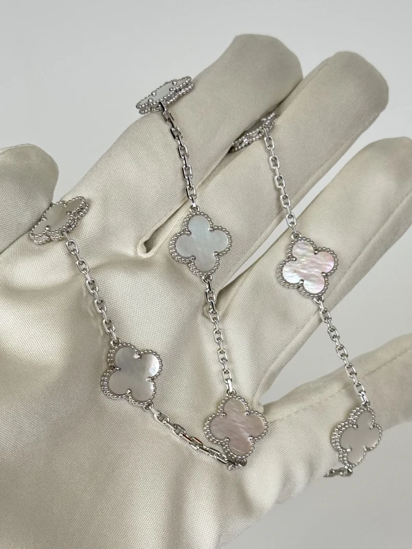 Van Cleef & Arpels. VINTAGE ALHAMBRA NECKLACE 10 MOTIFS VCARF48500 3