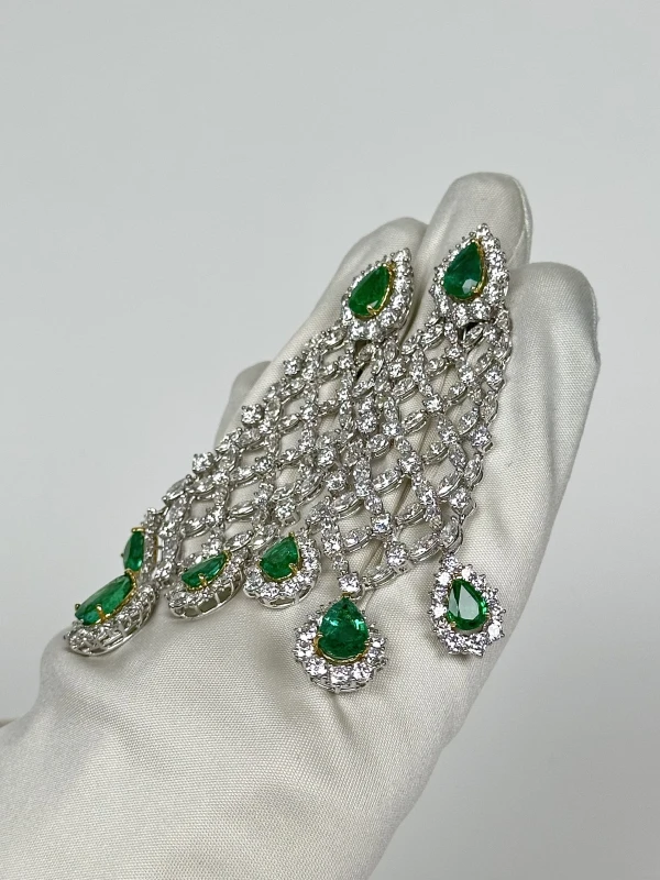 RalfDiamonds EMERALDS 9.60 CT &DIAMONDS 32.25 CT EARRINGS RFD9.60 CT 4