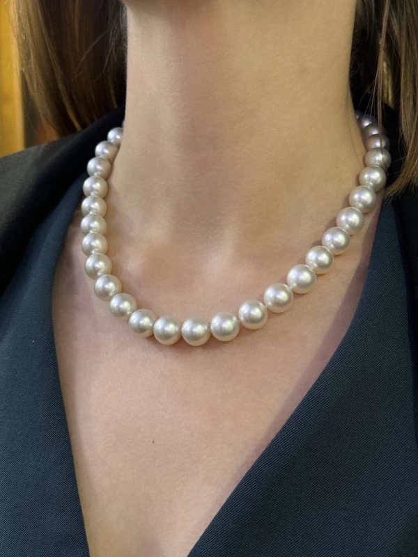 Мikimoto  AKOYA CULTURED PEARL NECKLACE Mikimoto241007 2