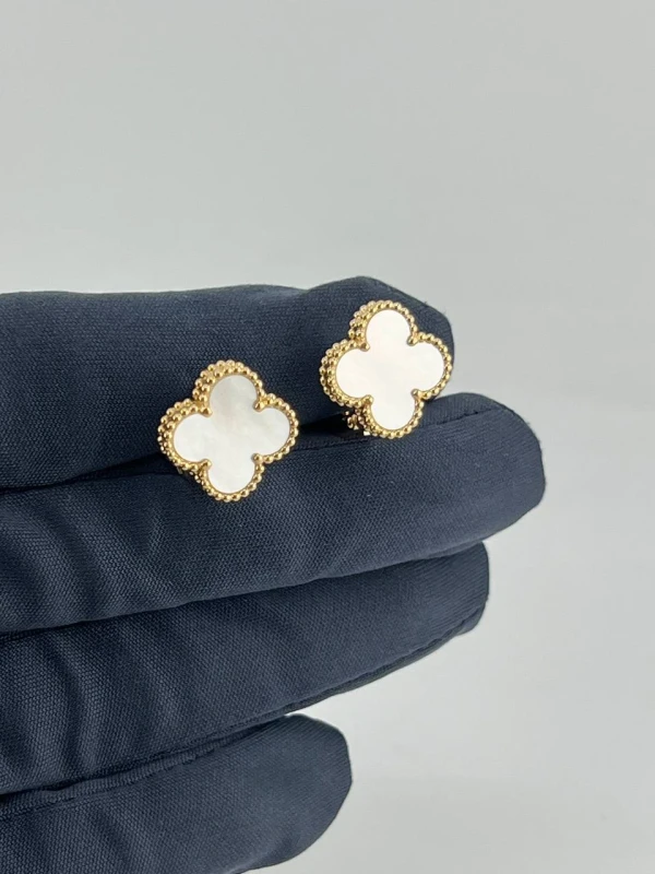 Van Cleef & Arpels VINTAGE ALHAMBRA EARRINGS VCARA44100 2