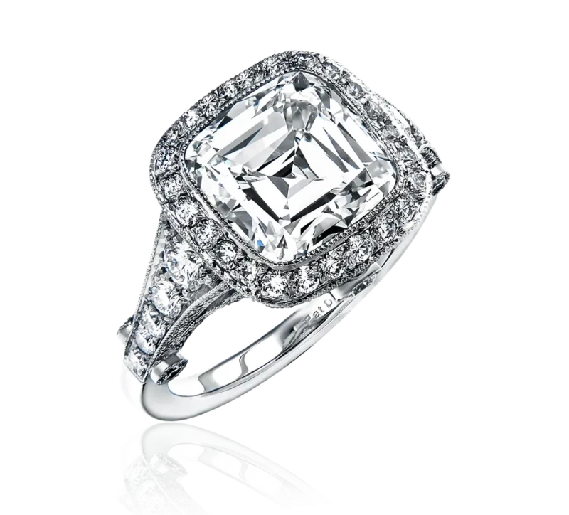 DIAMOND 4.08 CT G/VVS2 RING (SIZE 51)